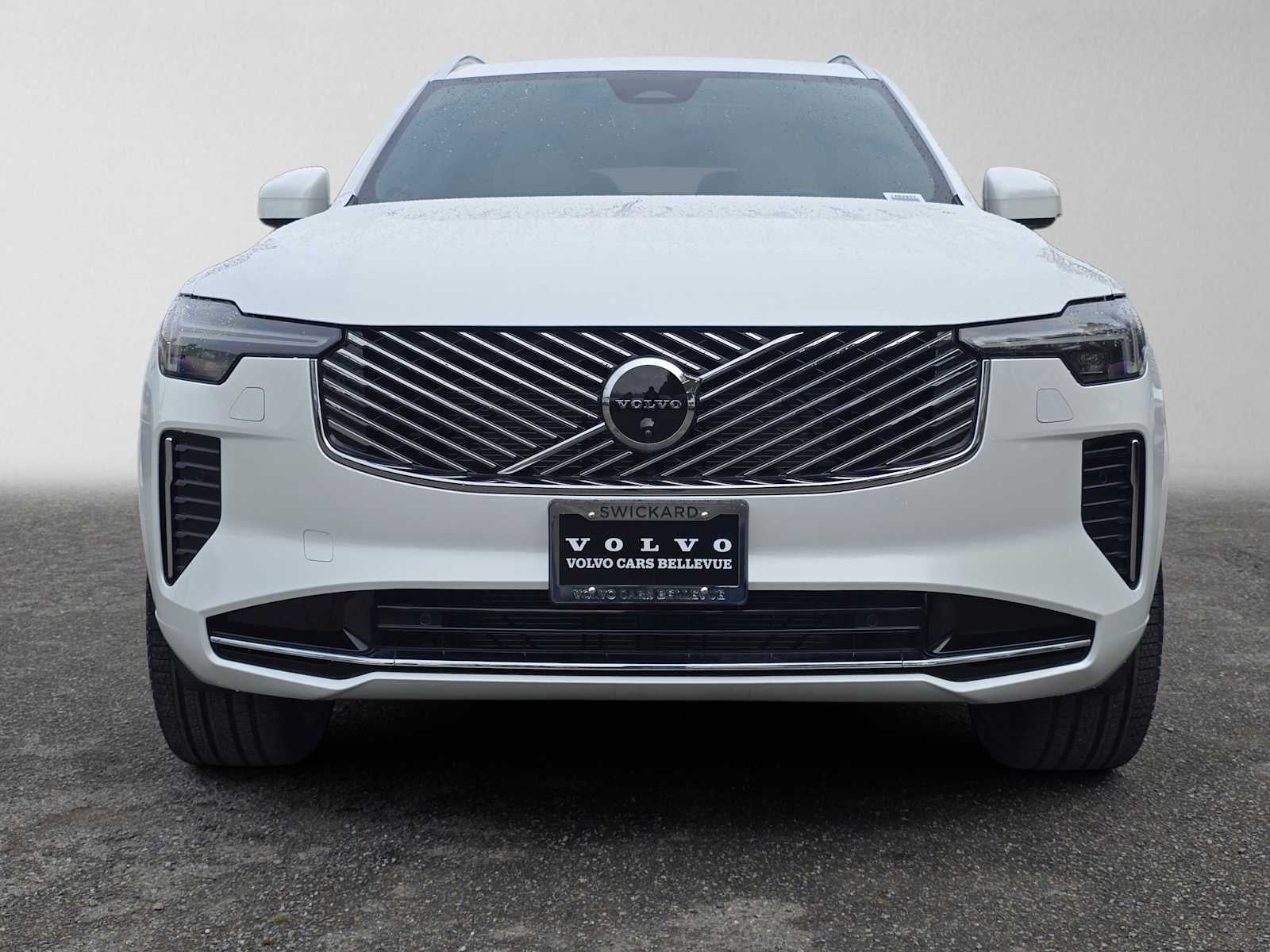 2026 Volvo XC90 Plus