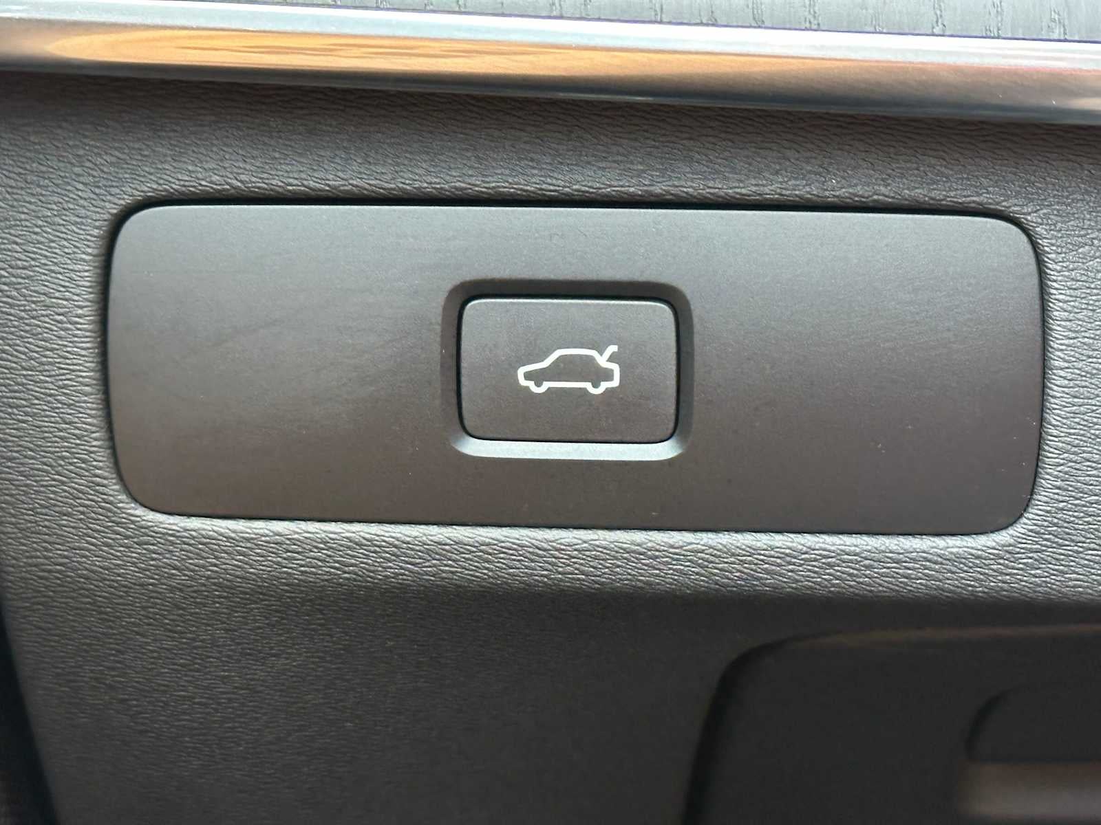 2025 Volvo XC90 Ultra