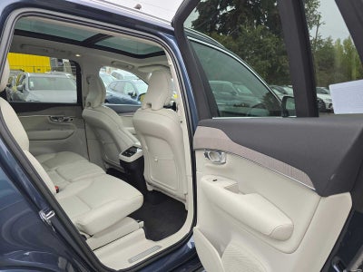 2023 Volvo XC90 Plus