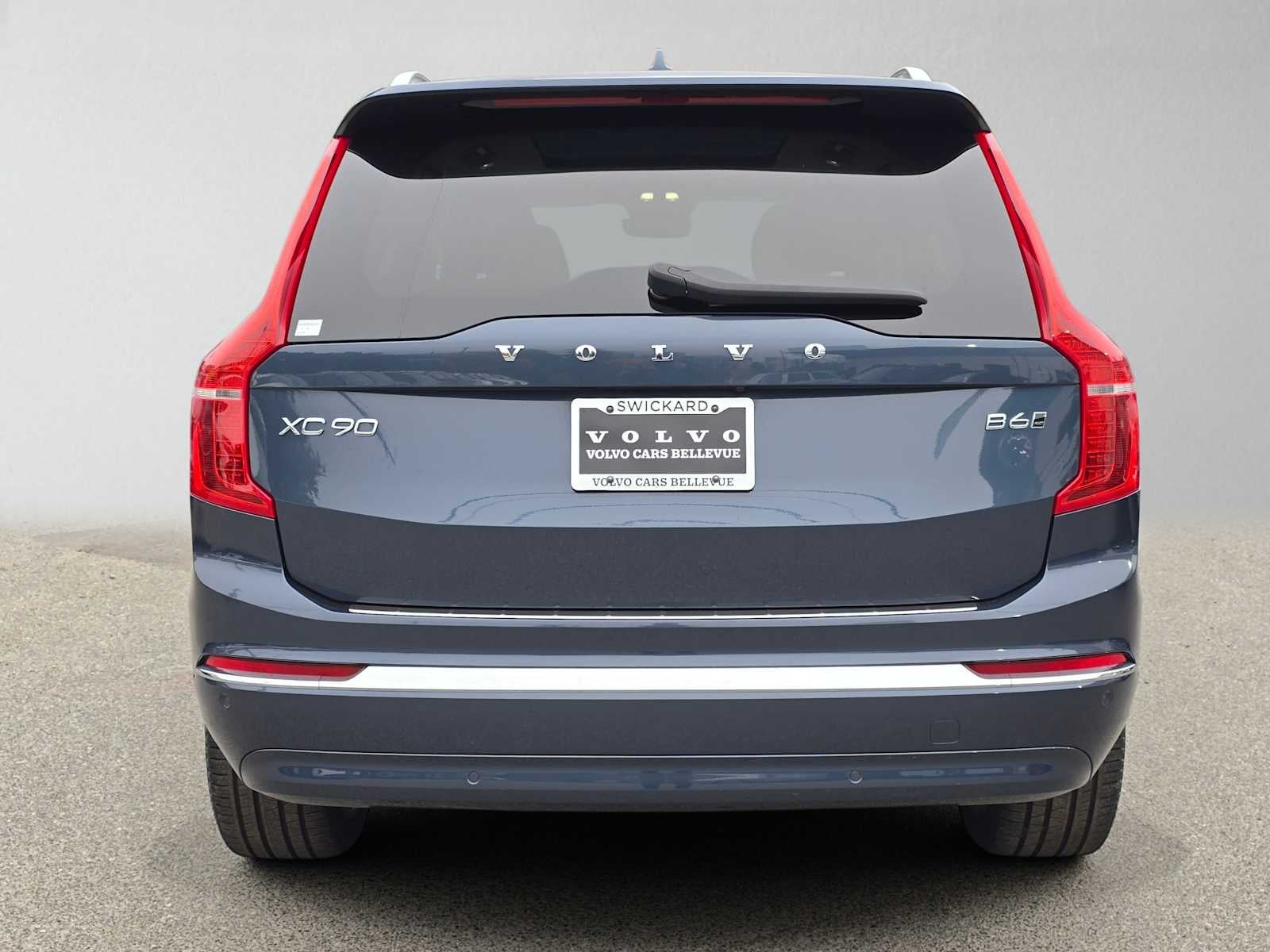 2023 Volvo XC90 Plus