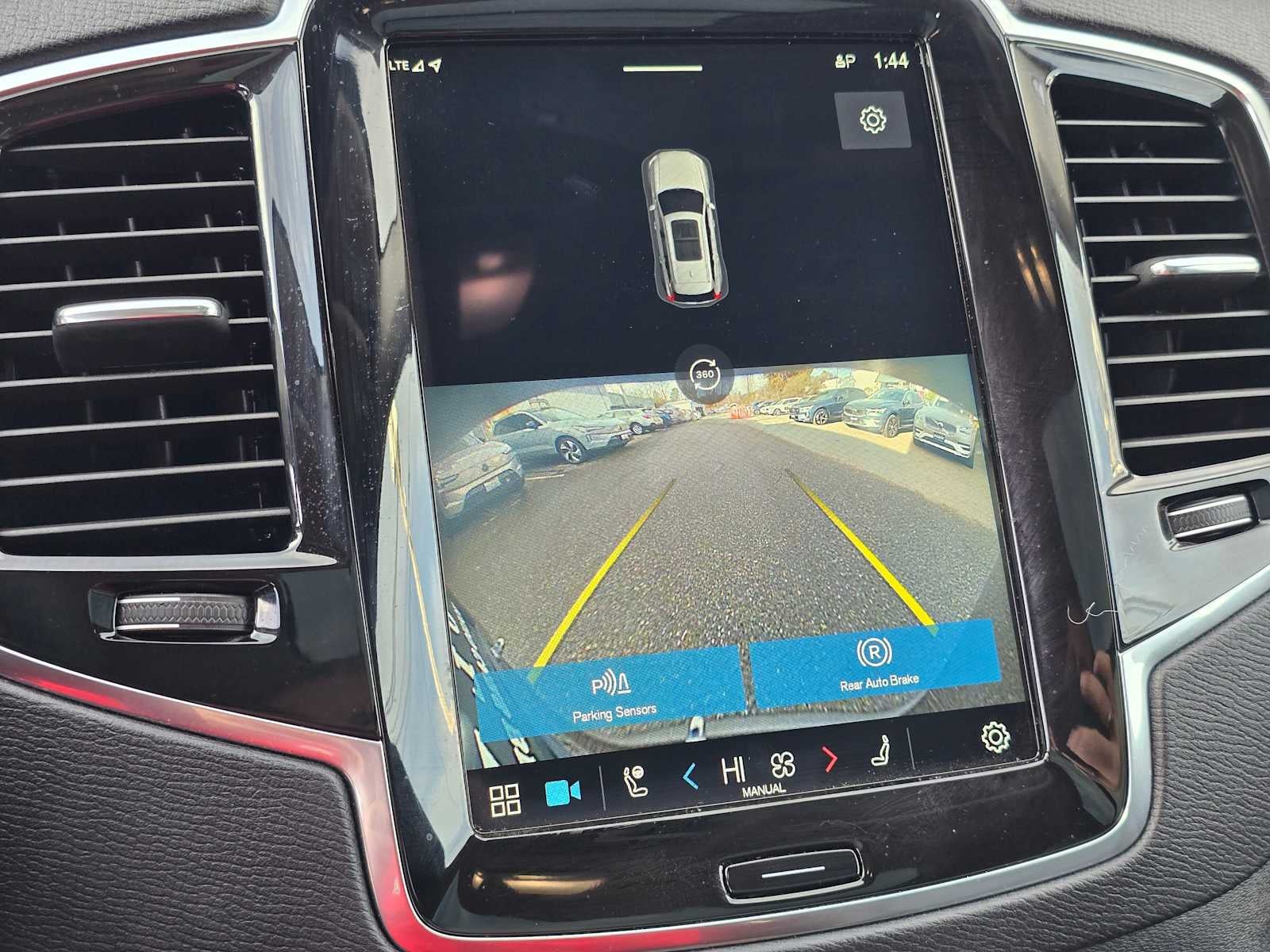 2023 Volvo XC90 Plus