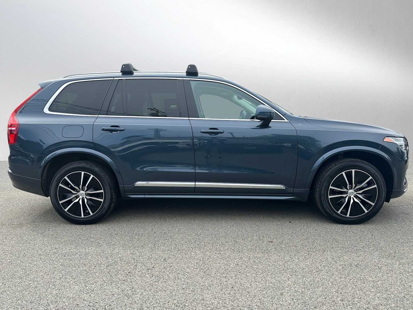 2023 Volvo XC90 Plus
