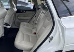 2023 Volvo XC60 Ultimate Bright Theme