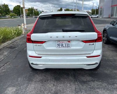 2023 Volvo XC60 Ultimate Bright Theme