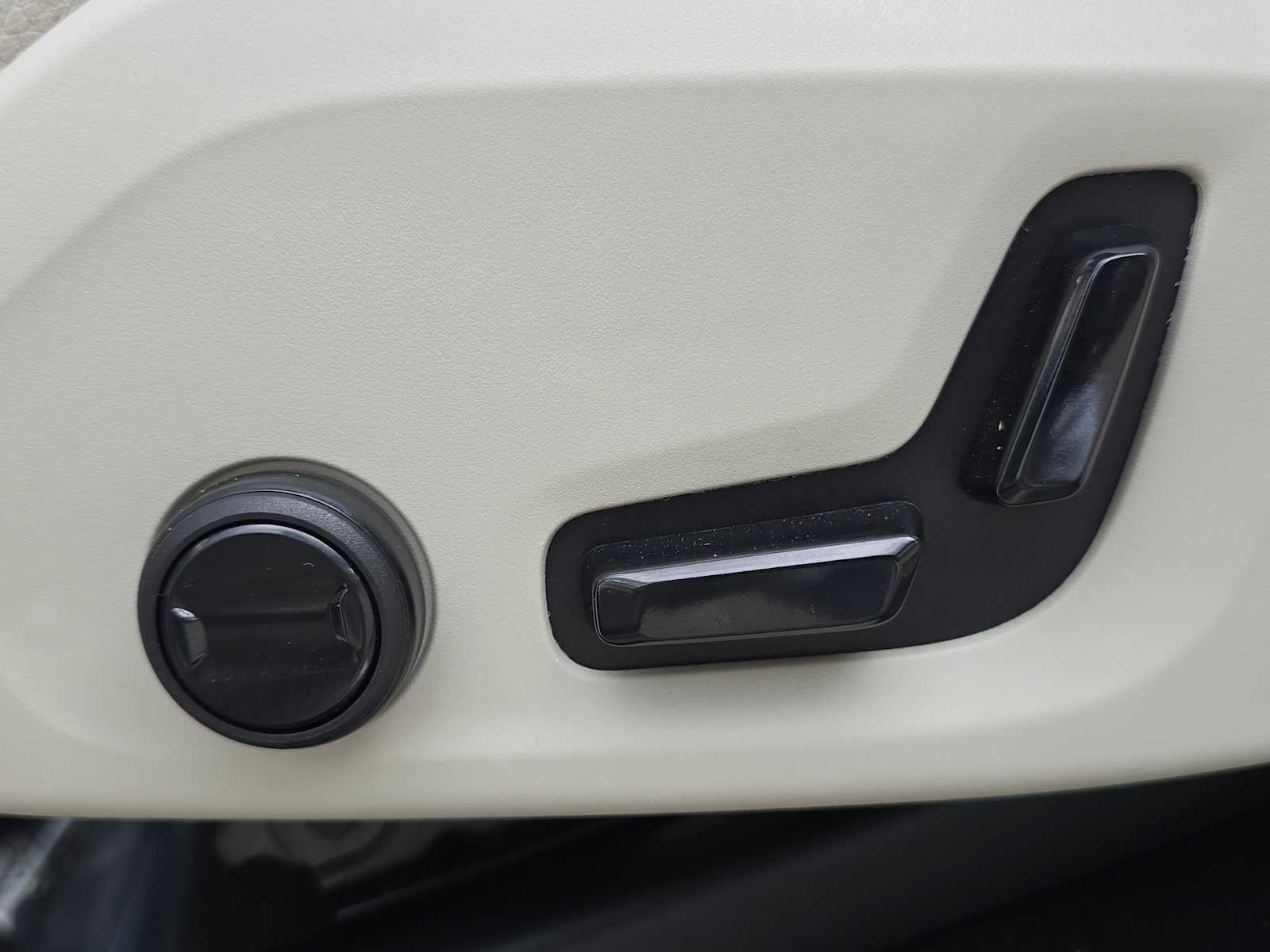 2019 Volvo XC90 Momentum