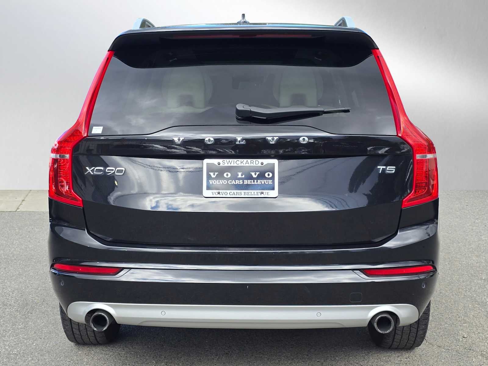 2019 Volvo XC90 Momentum