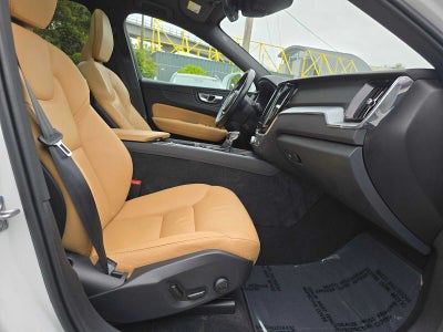 2020 Volvo XC60 Momentum
