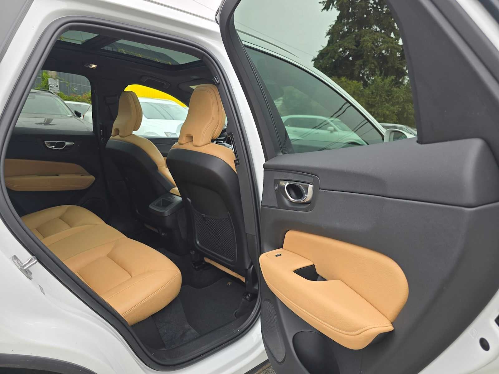 2020 Volvo XC60 Momentum