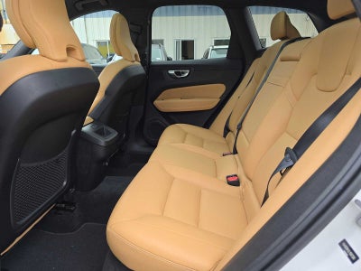 2020 Volvo XC60 Momentum