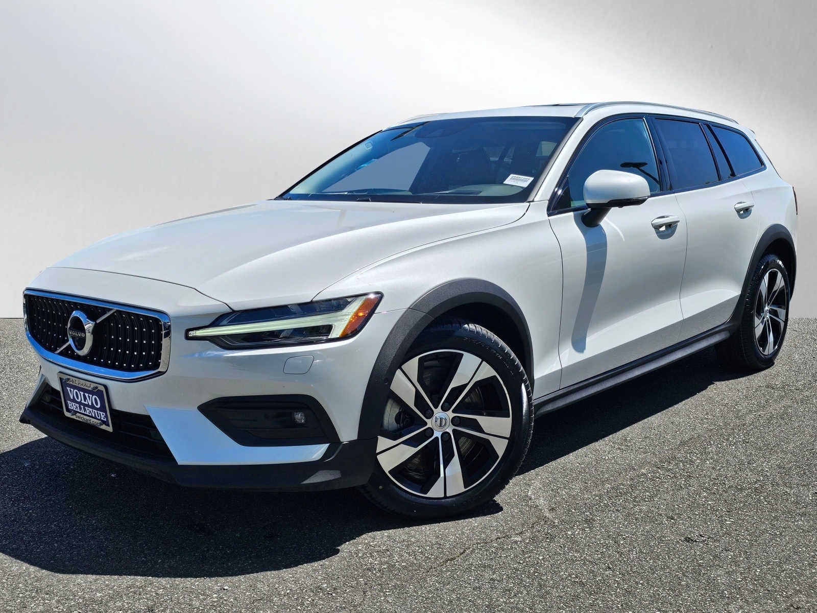 2022 Volvo V60 Cross Country 4DR AWD T5