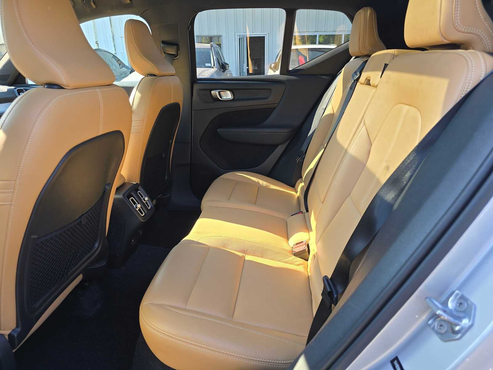 2019 Volvo XC40 Momentum
