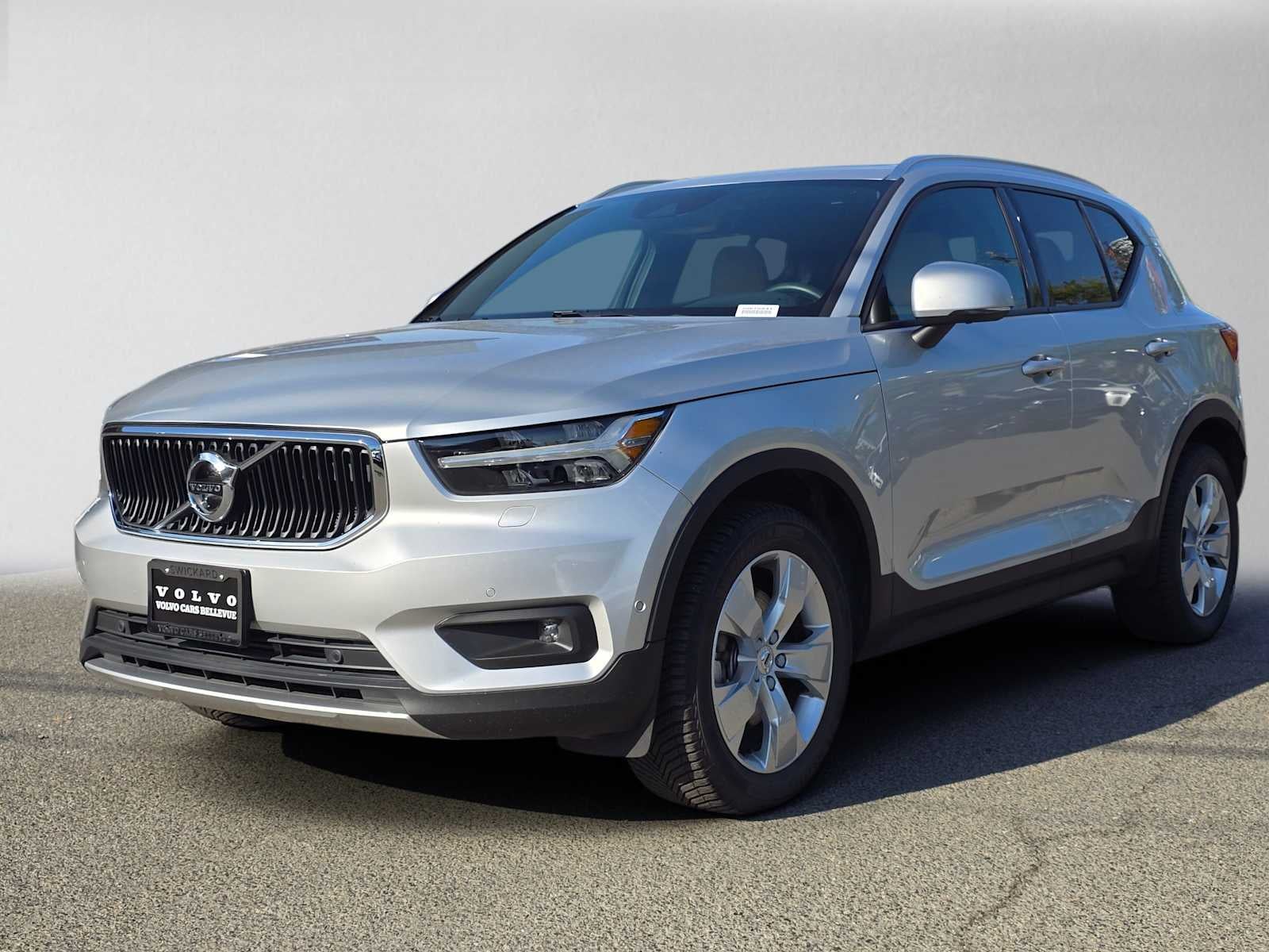 2019 Volvo XC40 Momentum