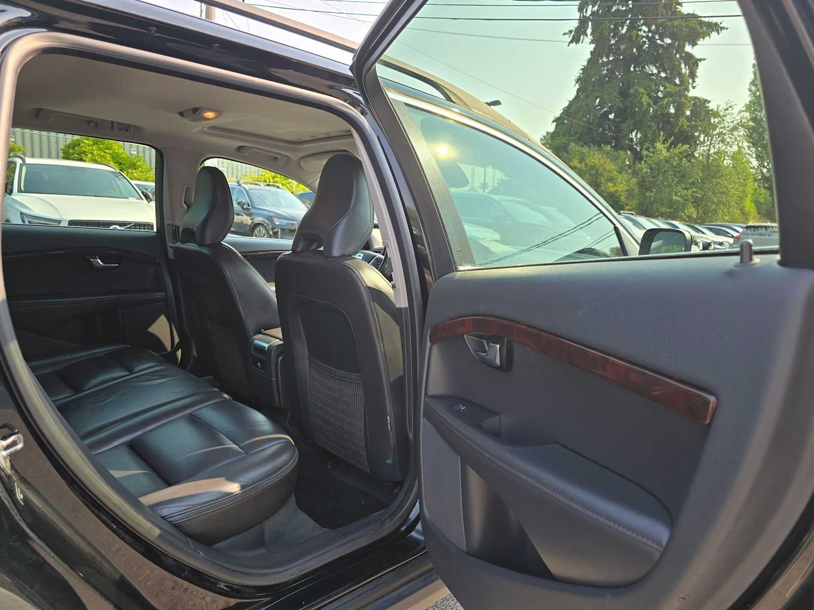 2015 Volvo XC70 T6 Premier Plus