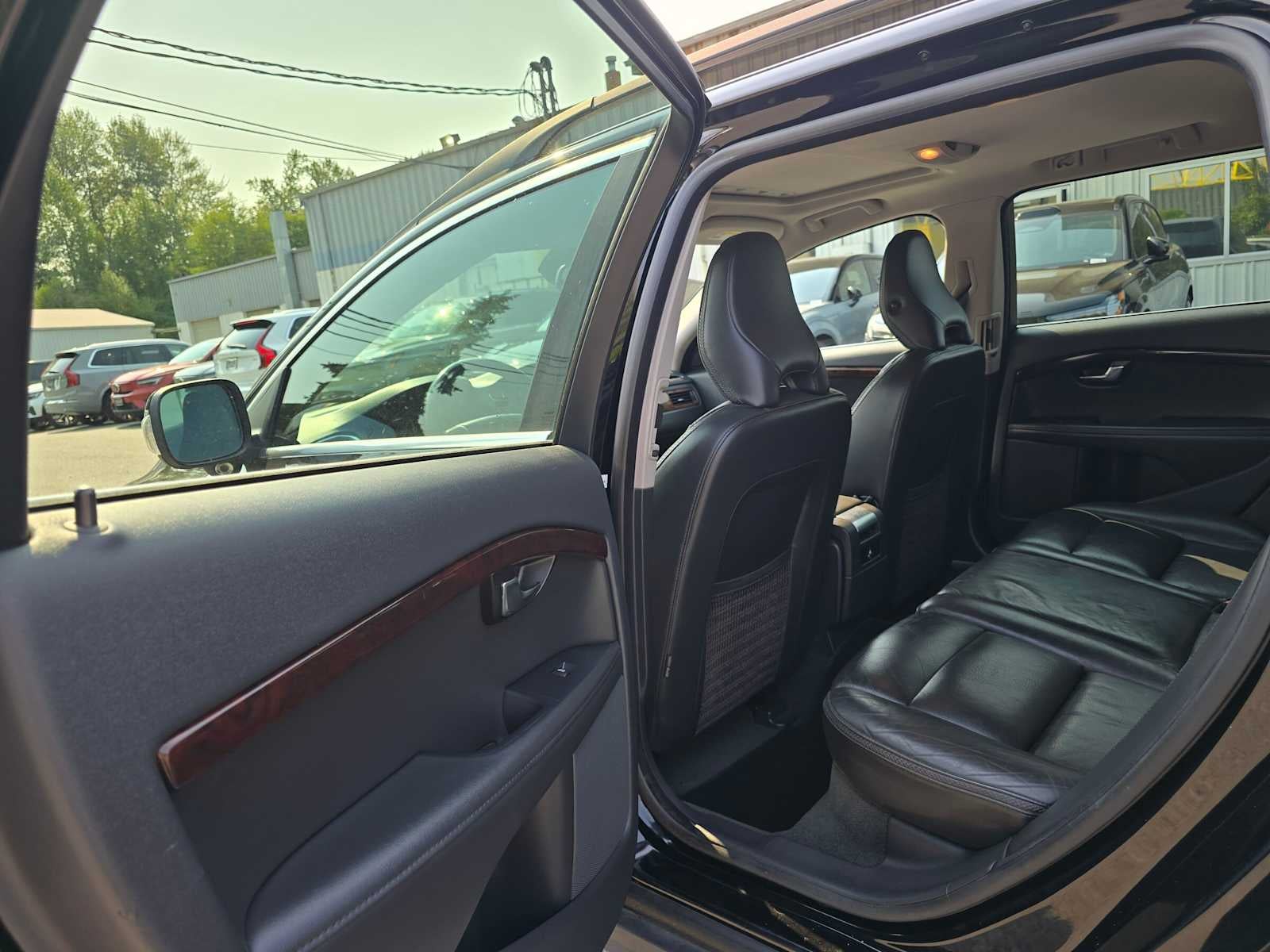 2015 Volvo XC70 T6 Premier Plus