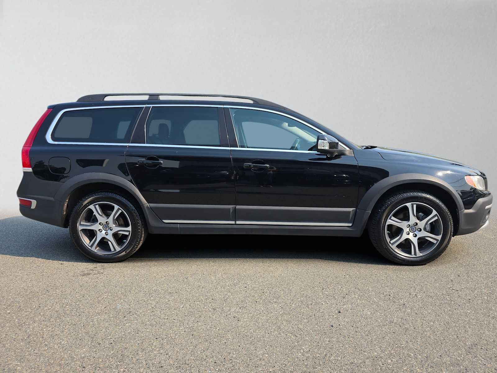 2015 Volvo XC70 T6 Premier Plus