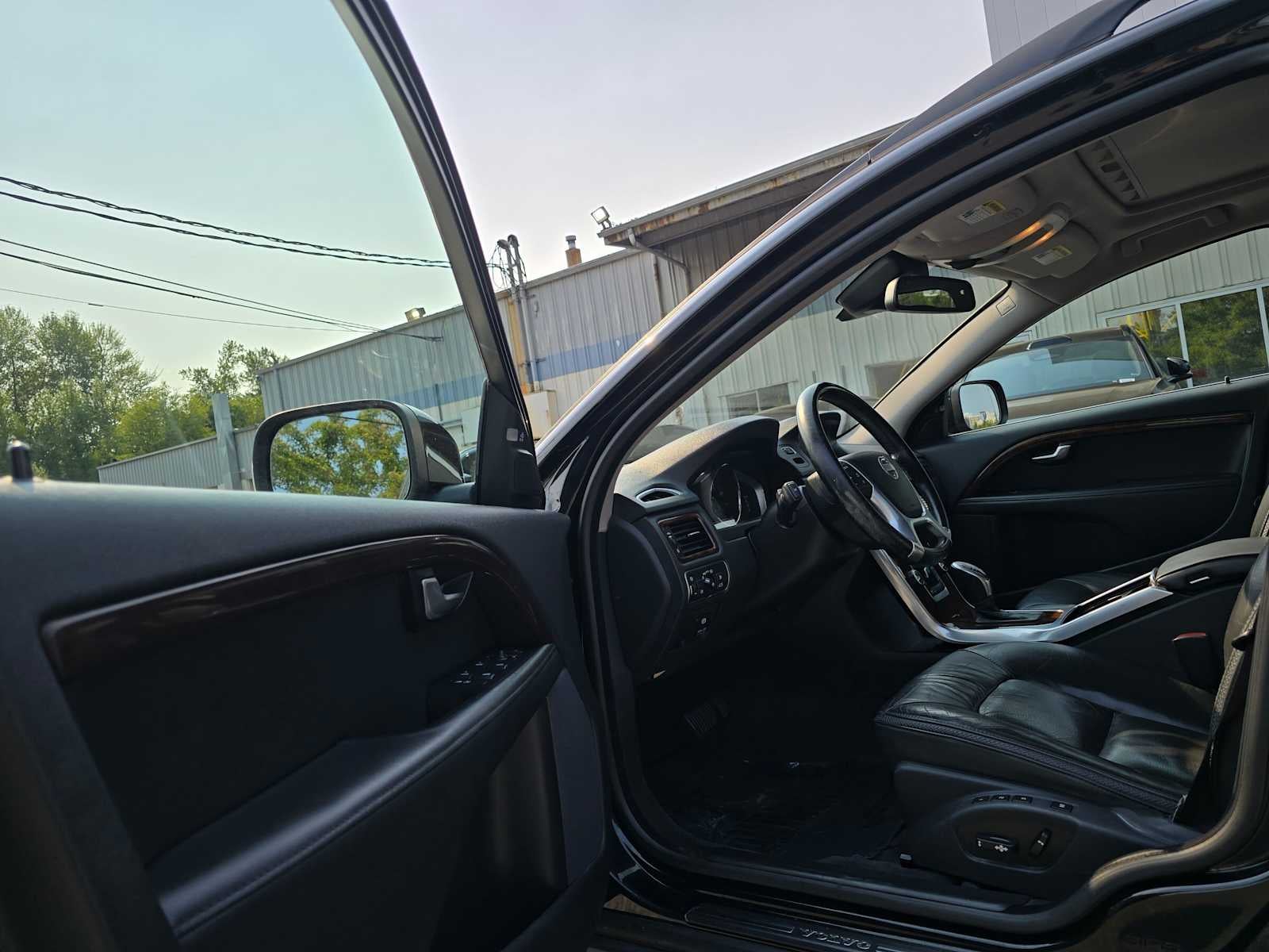2015 Volvo XC70 T6 Premier Plus