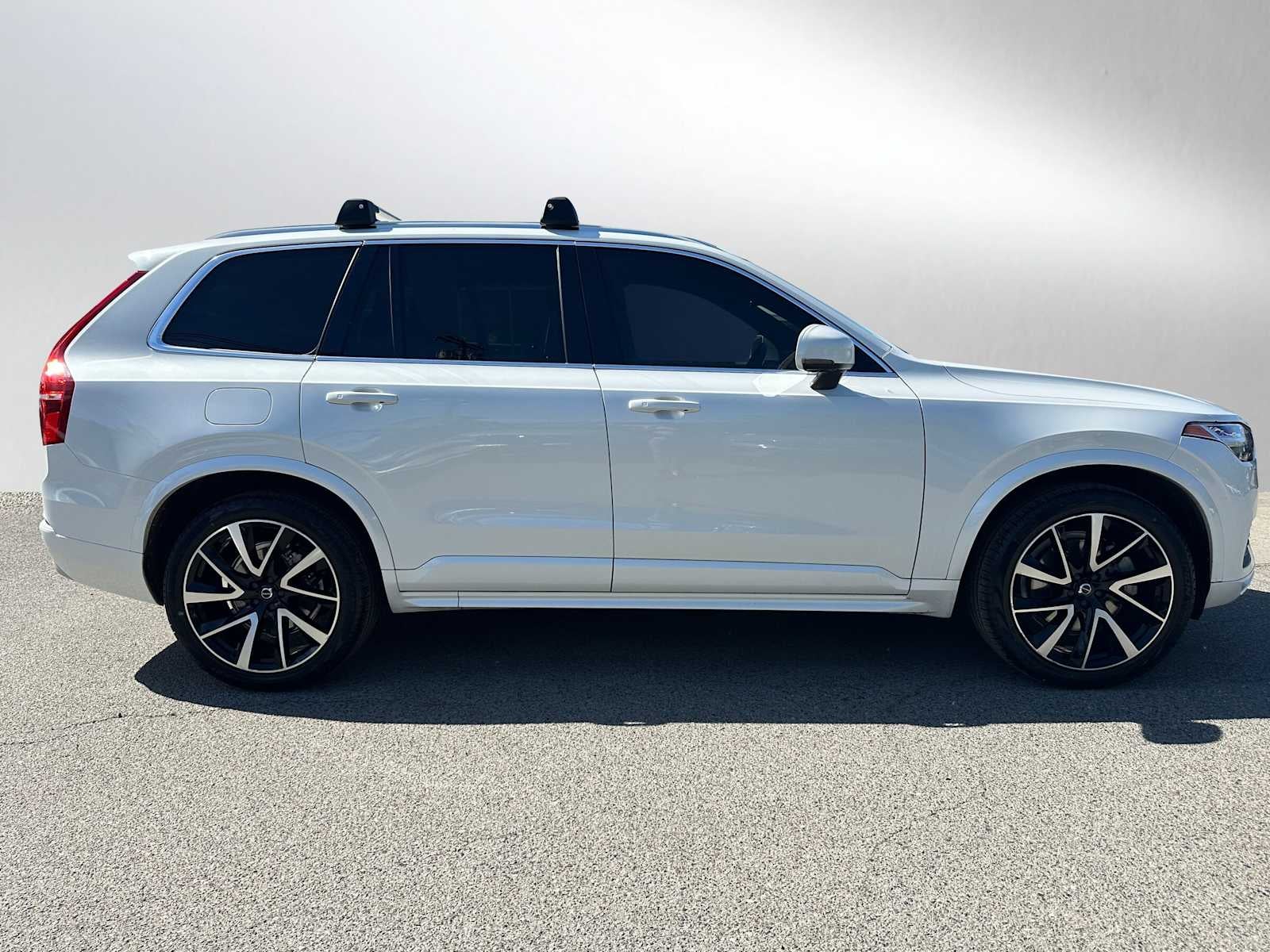 2022 Volvo XC90 Momentum