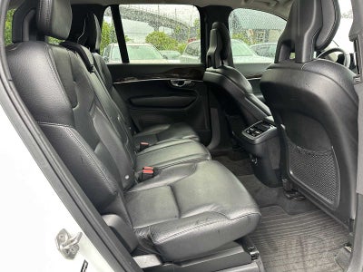 2017 Volvo XC90 Momentum
