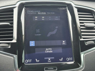 2017 Volvo XC90 Momentum