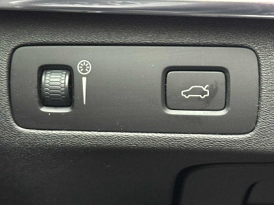 2017 Volvo XC90 Momentum