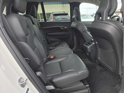 2020 Volvo XC90 Momentum