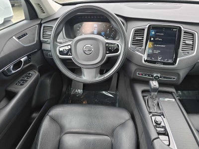 2020 Volvo XC90 Momentum
