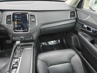 2020 Volvo XC90 Momentum
