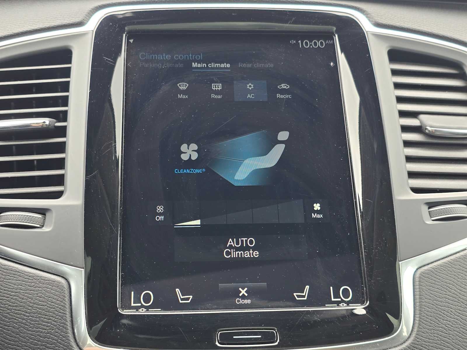 2020 Volvo XC90 Momentum