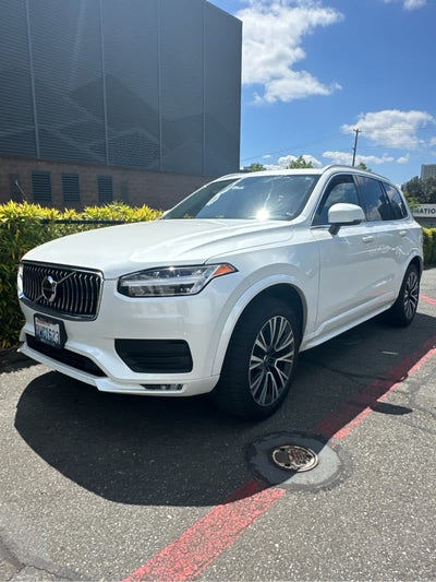2020 Volvo XC90 Momentum