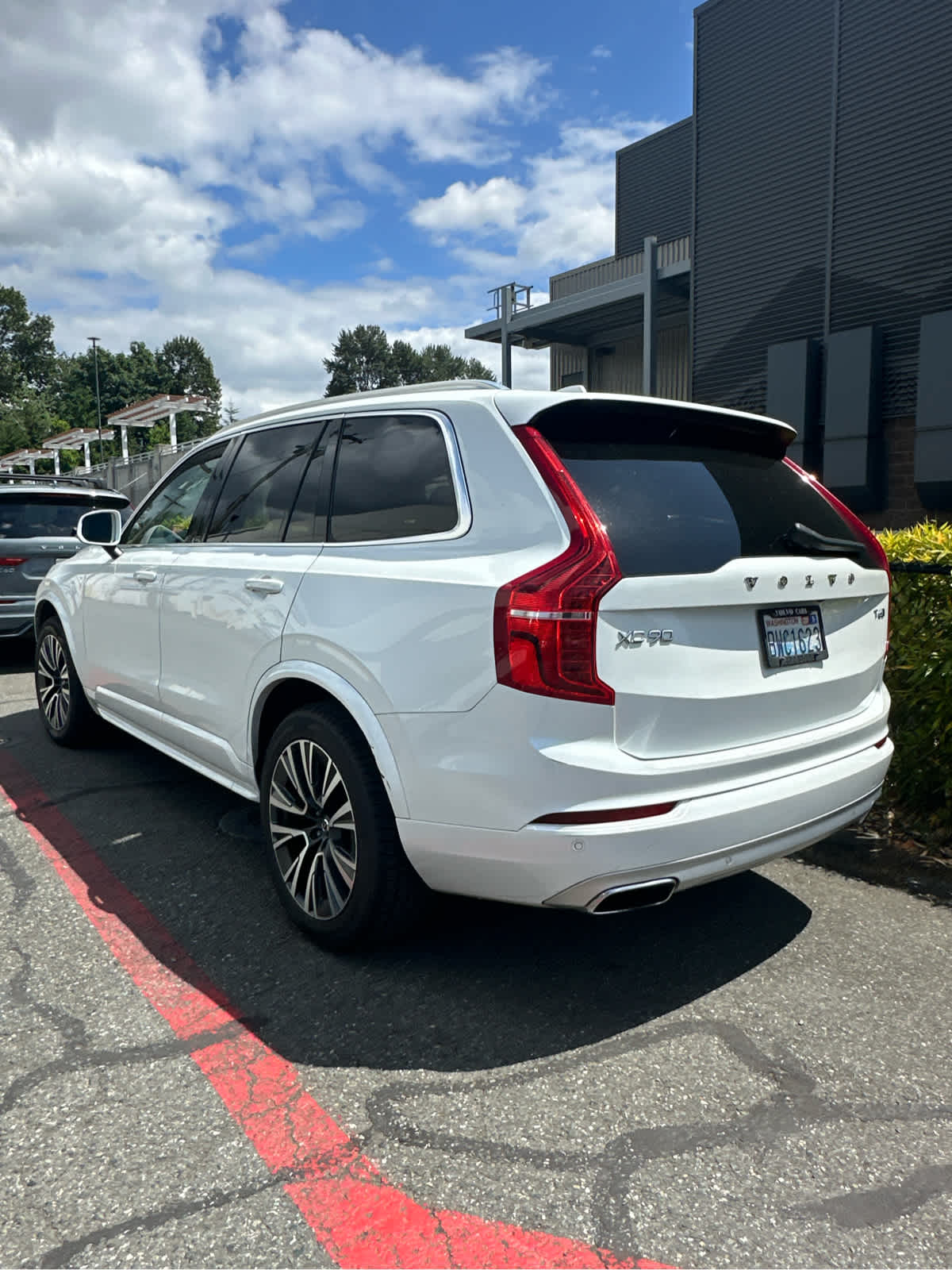 2020 Volvo XC90 Momentum