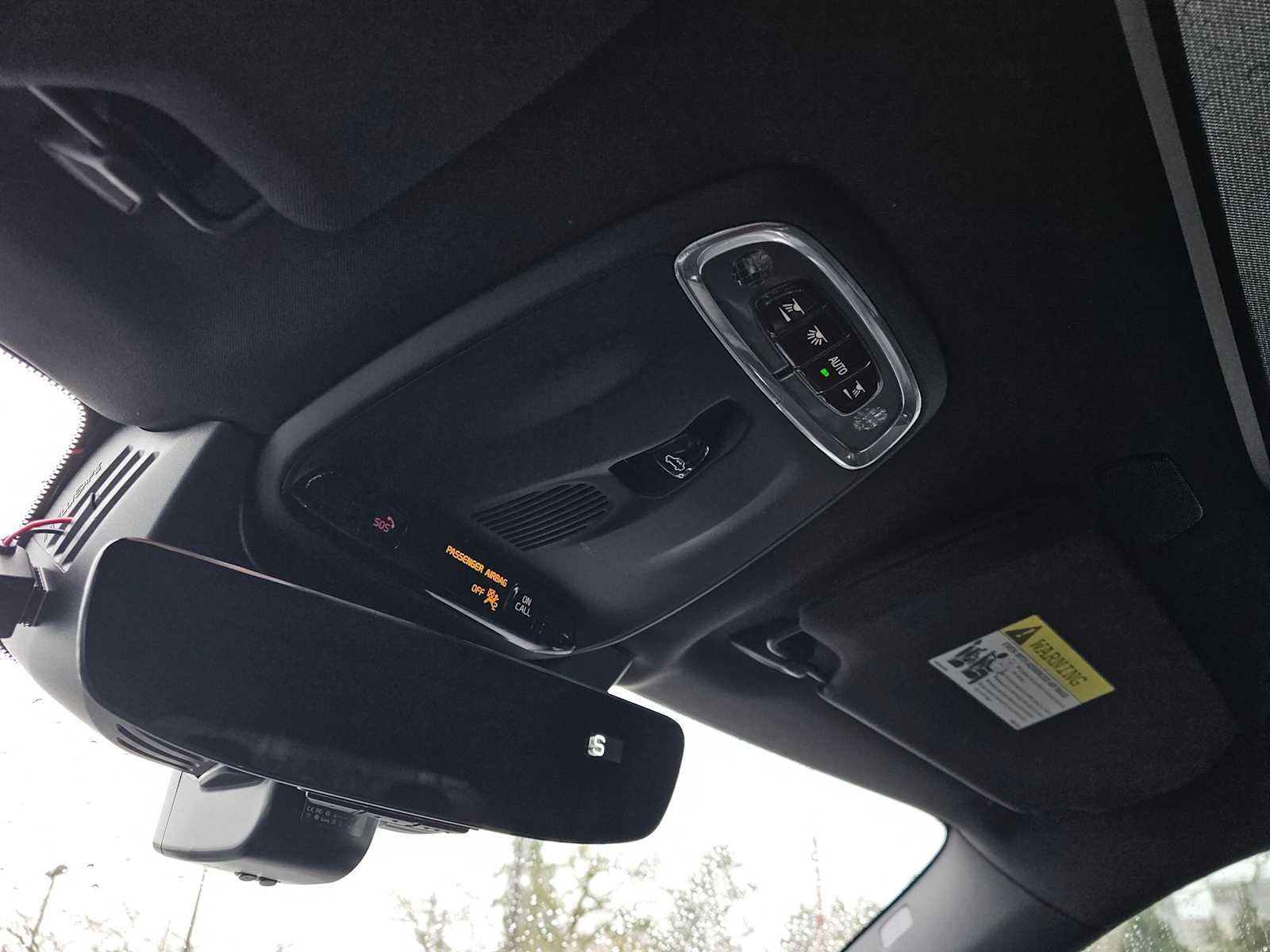 2017 Volvo XC90 R-Design