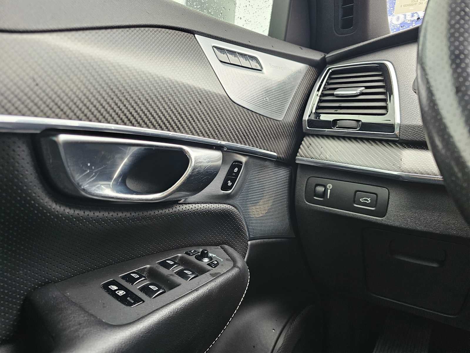 2017 Volvo XC90 R-Design