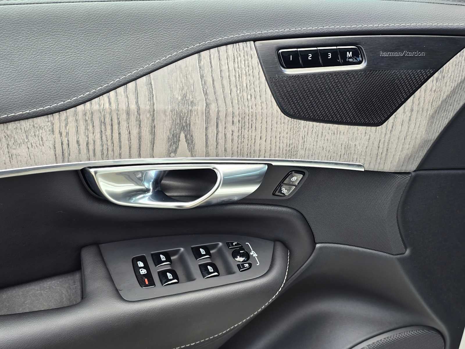 2022 Volvo XC90 Recharge Plug-In Hybrid Inscription