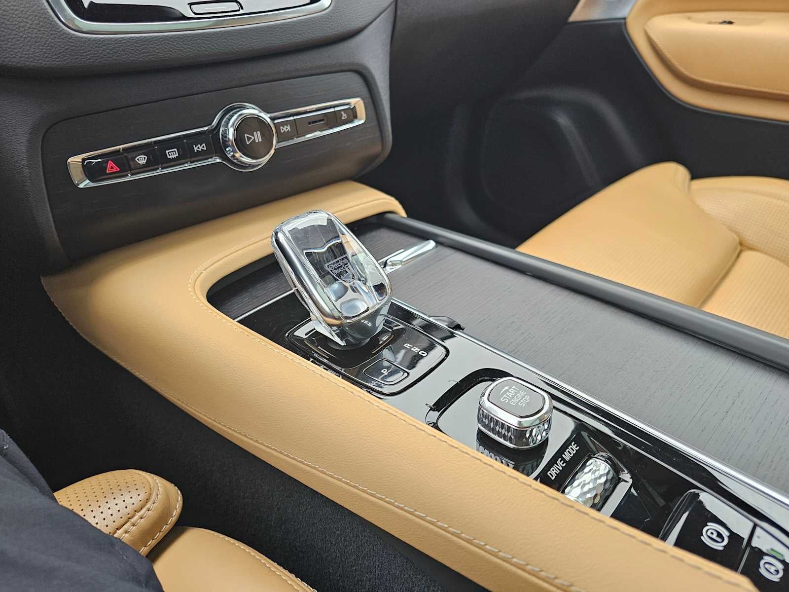 2021 Volvo XC90 Inscription