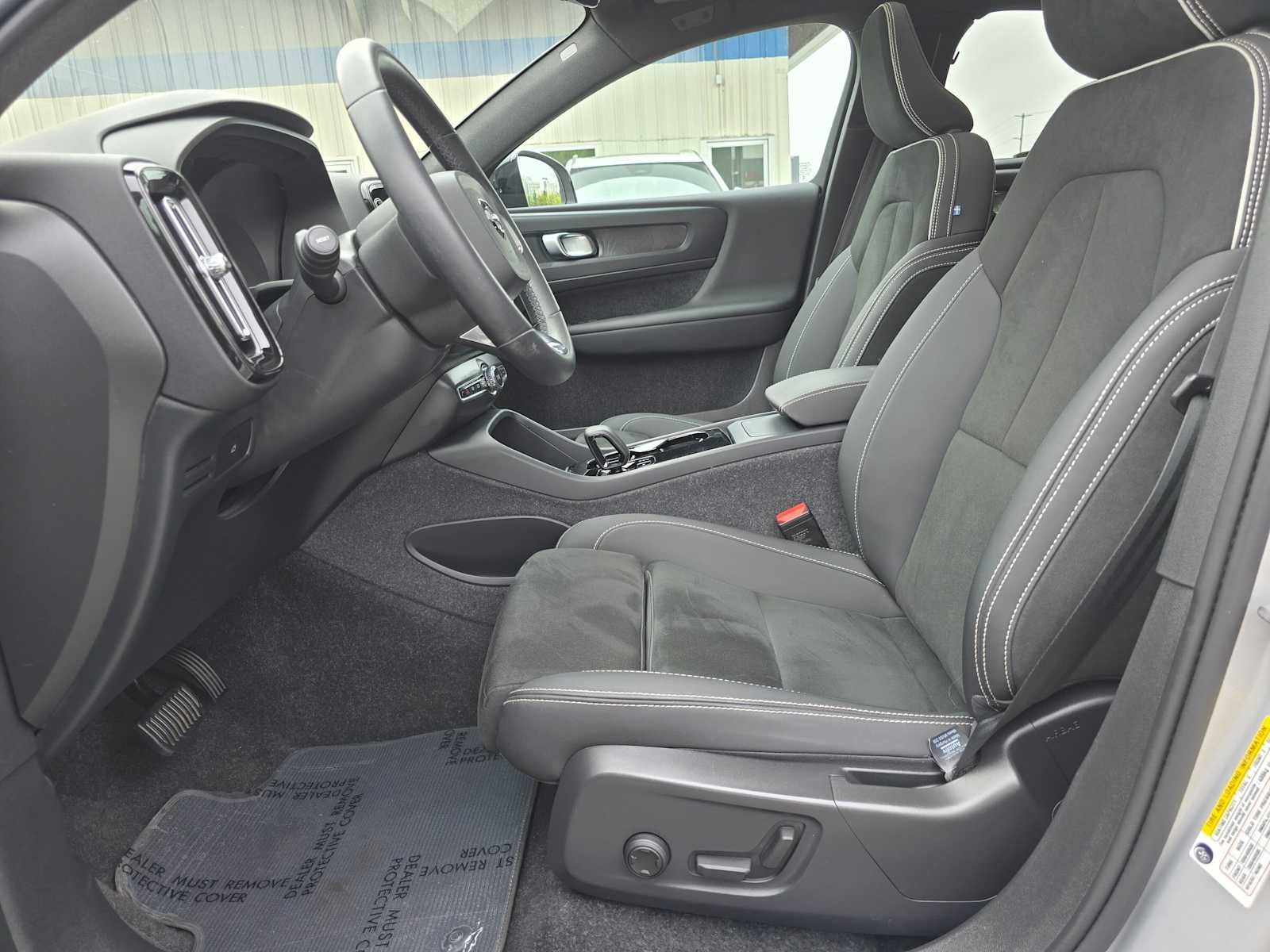 2023 Volvo C40 Recharge Pure Electric Plus