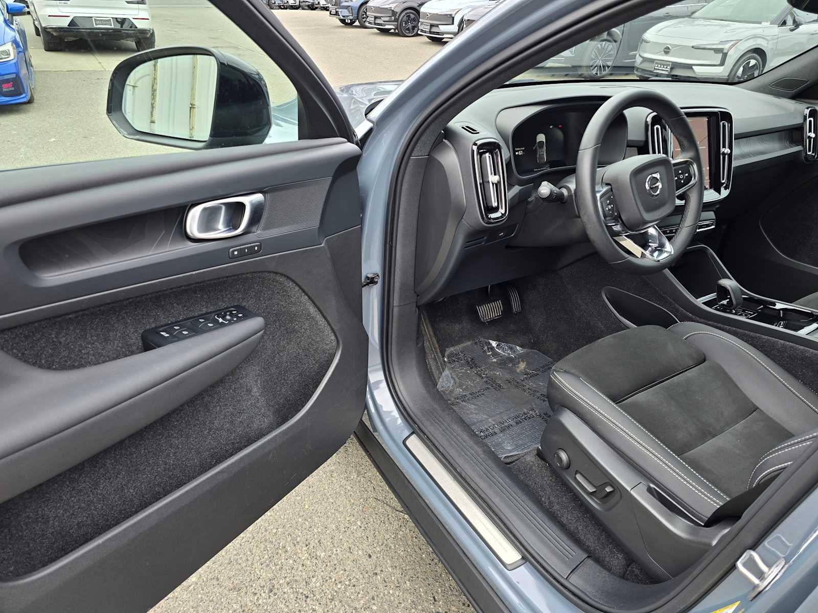 2023 Volvo C40 Recharge Pure Electric Plus