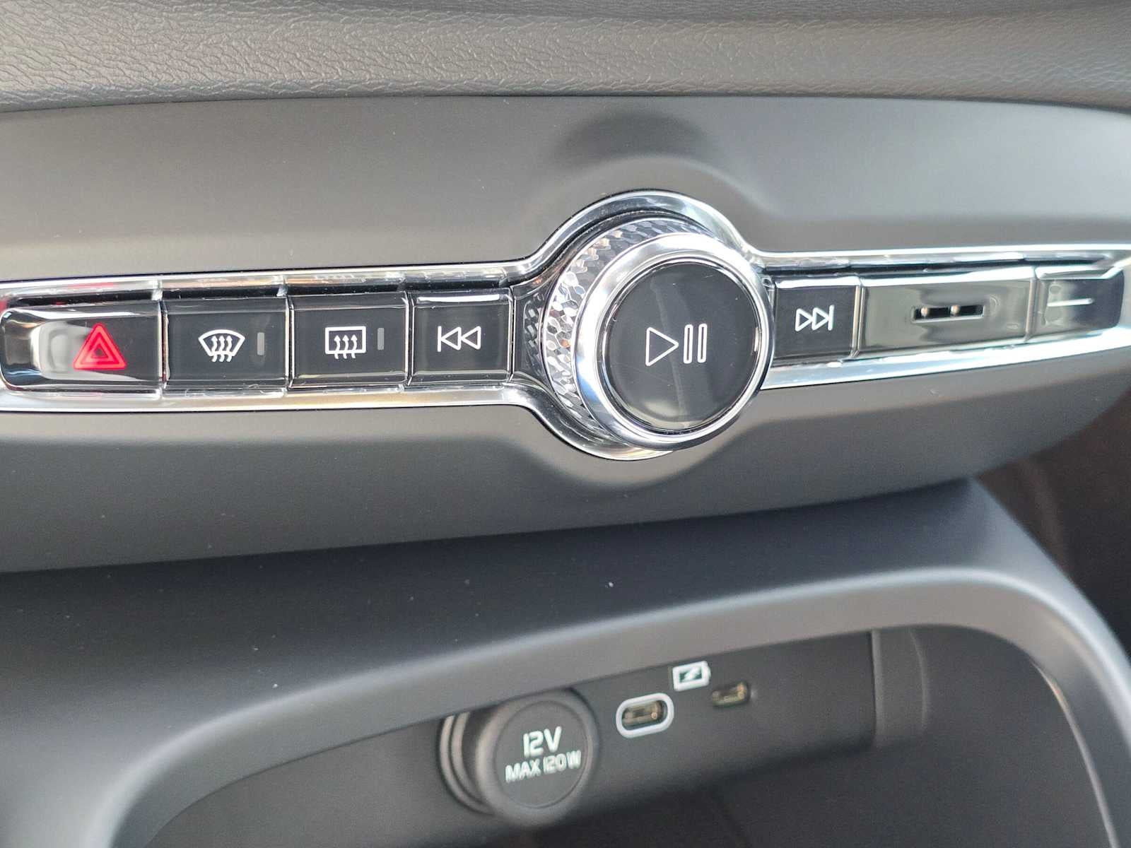 2023 Volvo C40 Recharge Pure Electric Plus