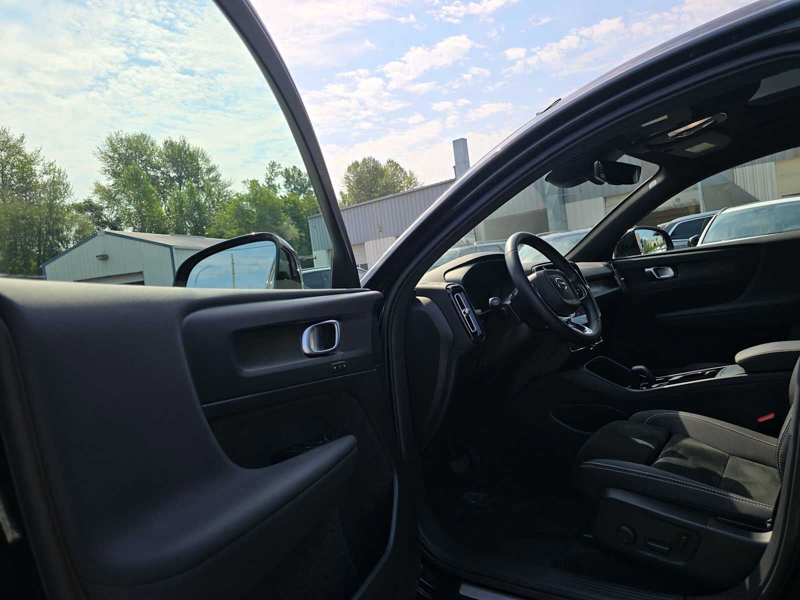 2023 Volvo C40 Recharge Pure Electric Plus