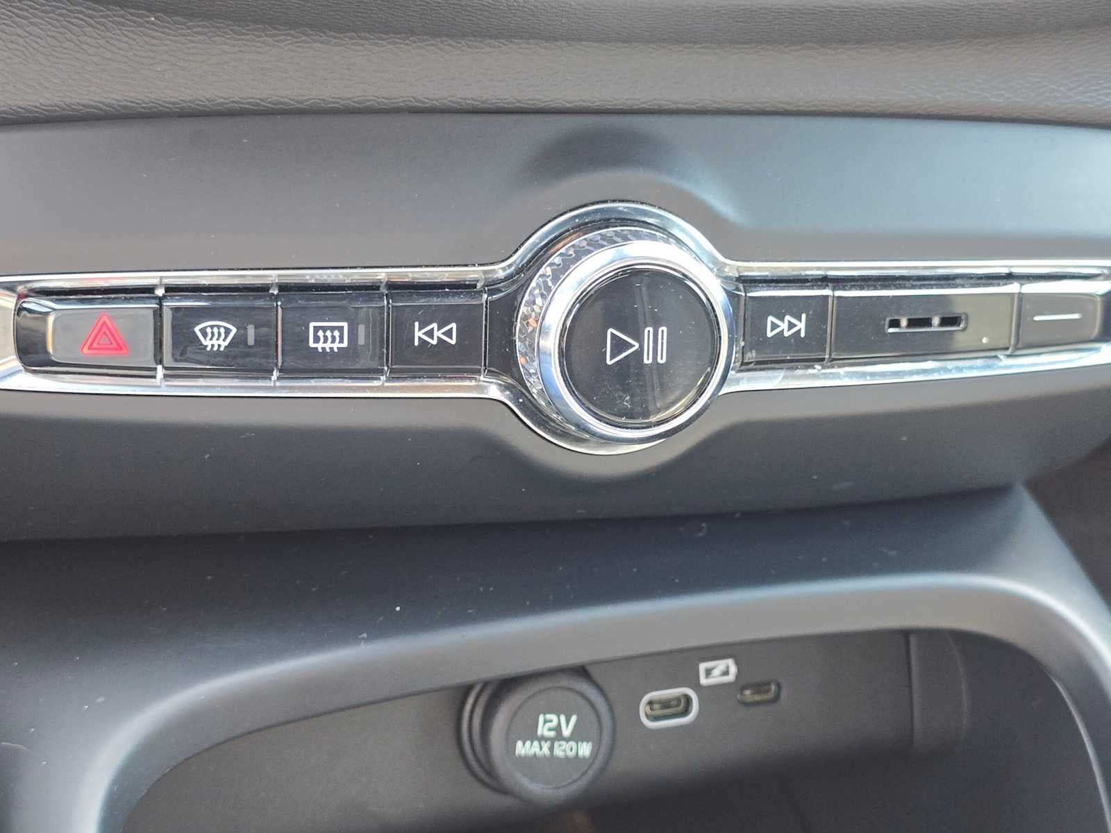 2023 Volvo C40 Recharge Pure Electric Plus