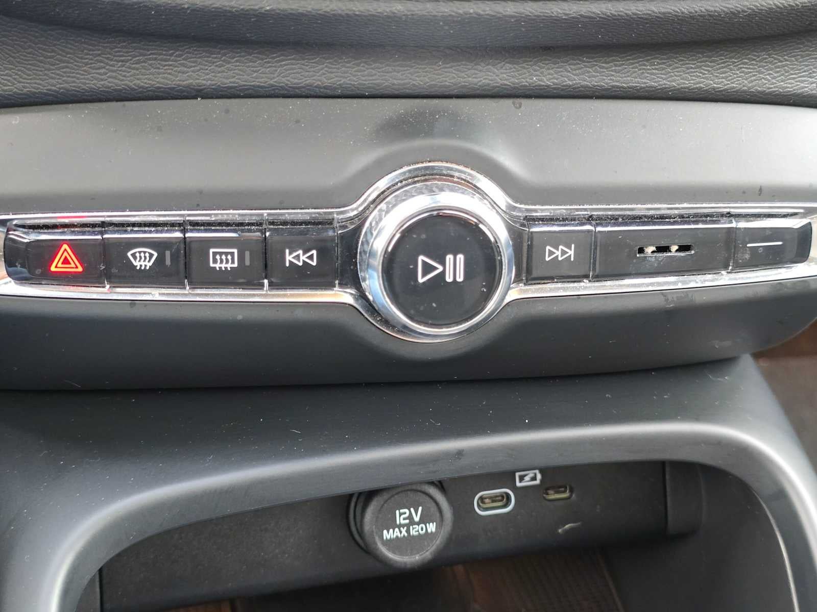 2023 Volvo C40 Recharge Pure Electric Plus