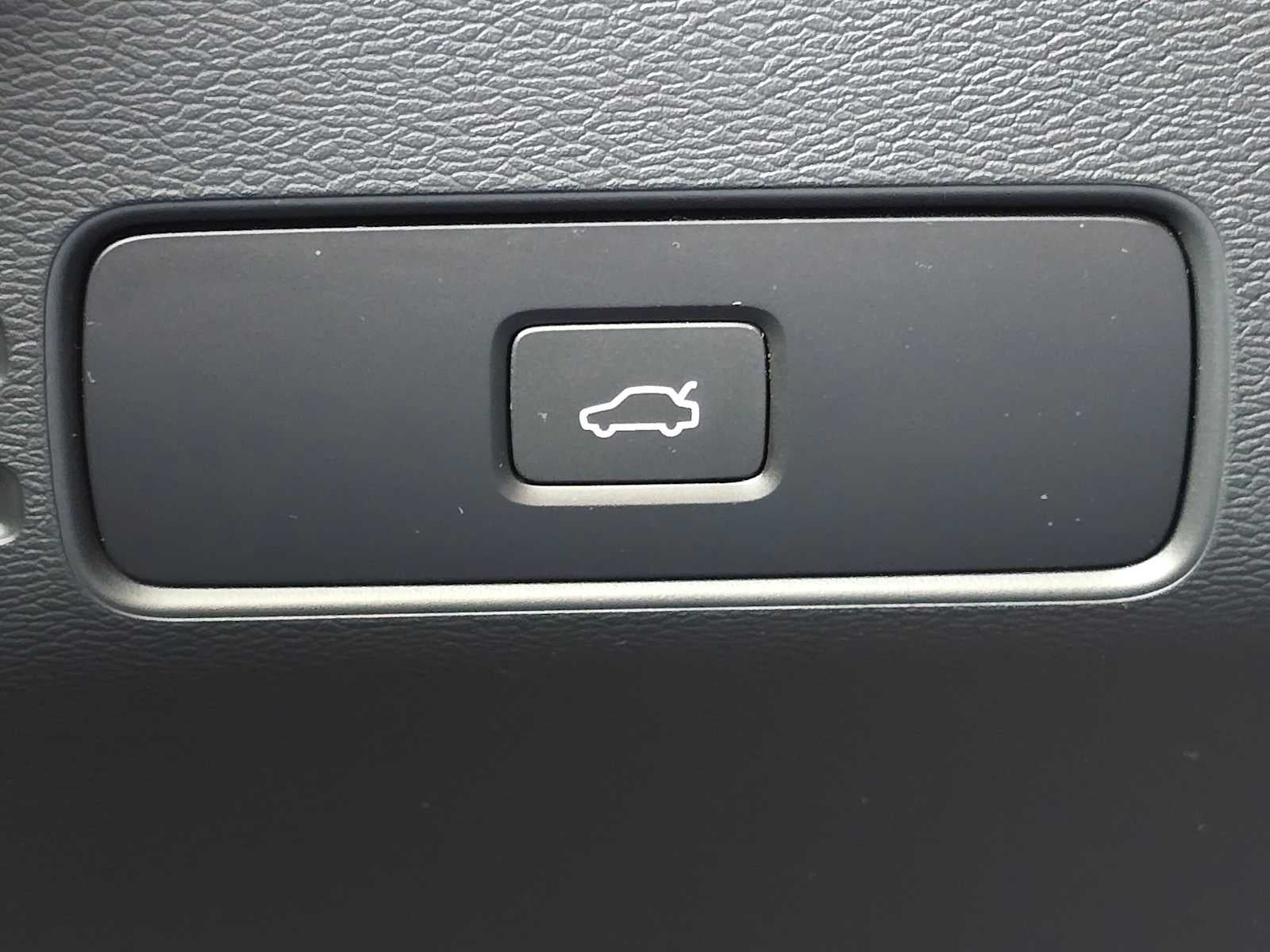 2023 Volvo C40 Recharge Pure Electric Plus