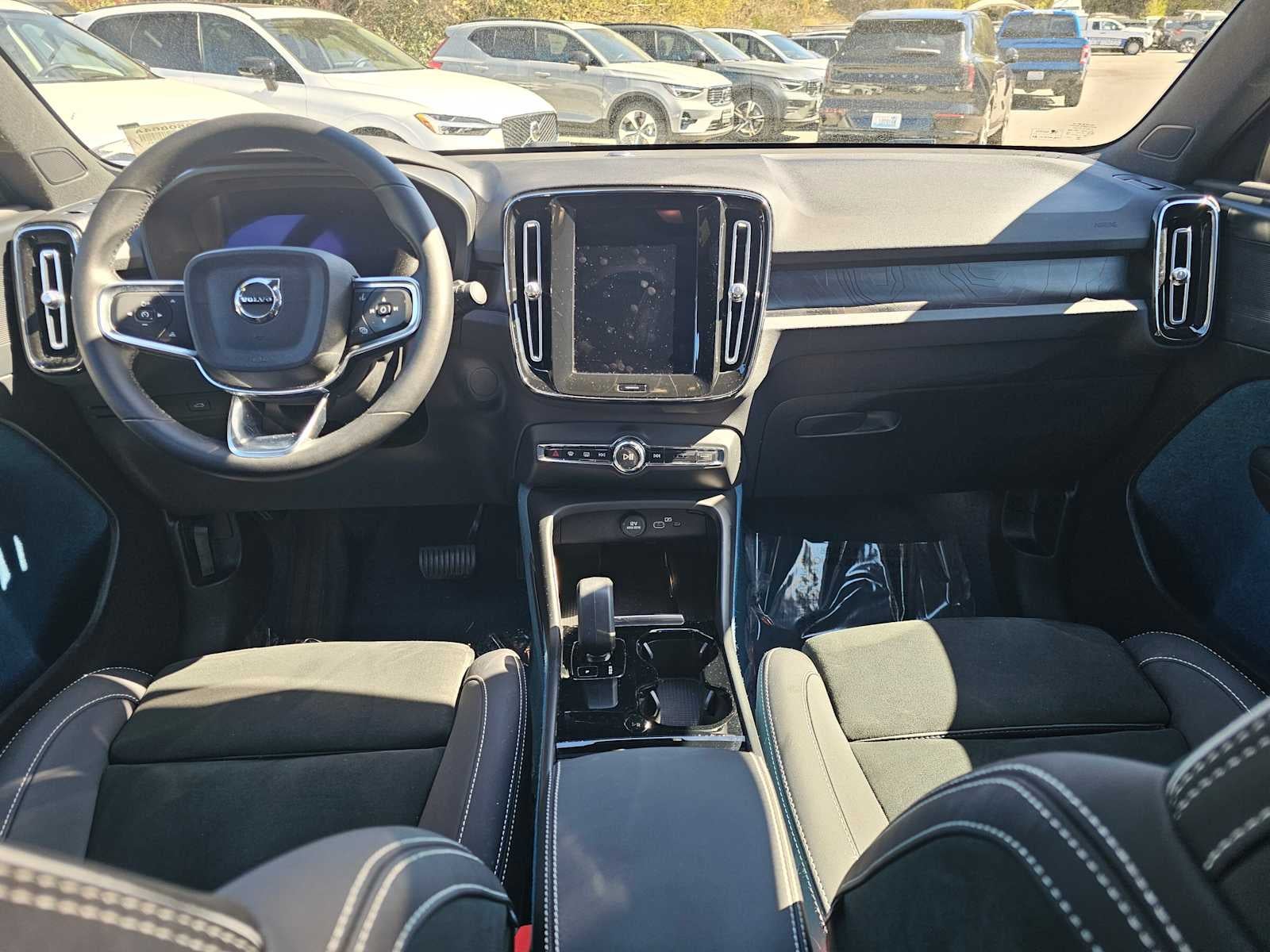 2023 Volvo C40 Recharge Pure Electric Plus