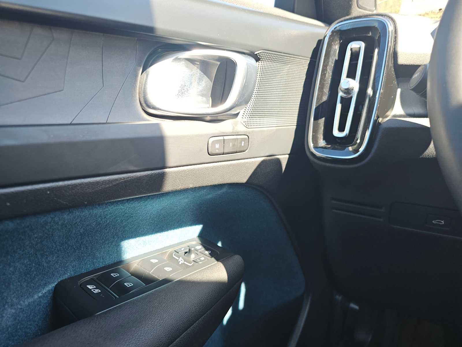 2023 Volvo C40 Recharge Pure Electric Plus