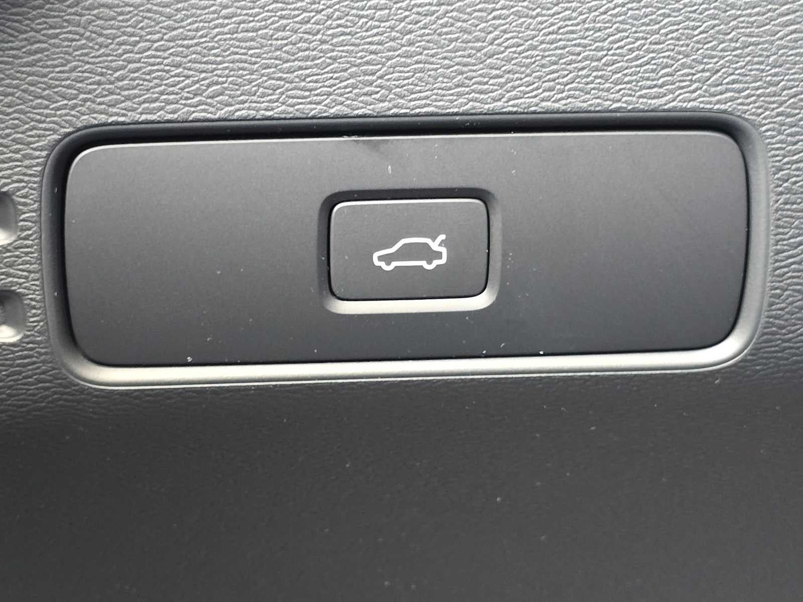 2023 Volvo C40 Recharge Pure Electric Ultimate