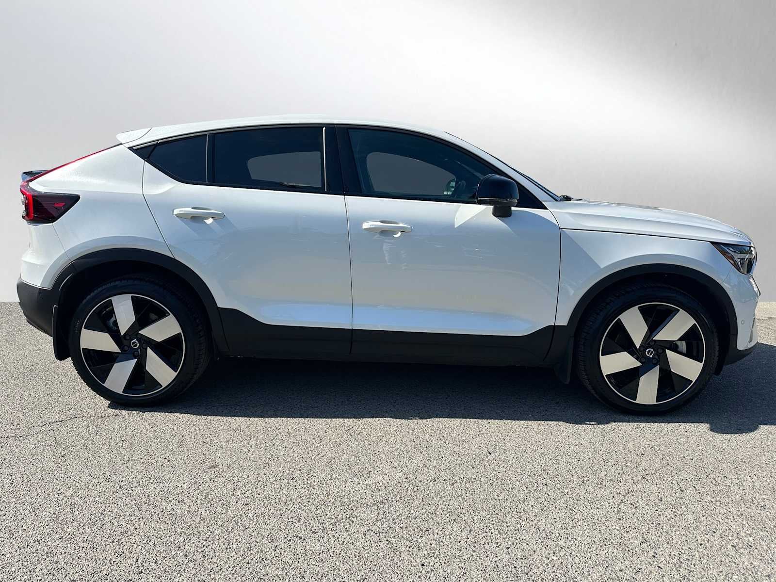 2023 Volvo C40 Recharge Pure Electric Ultimate