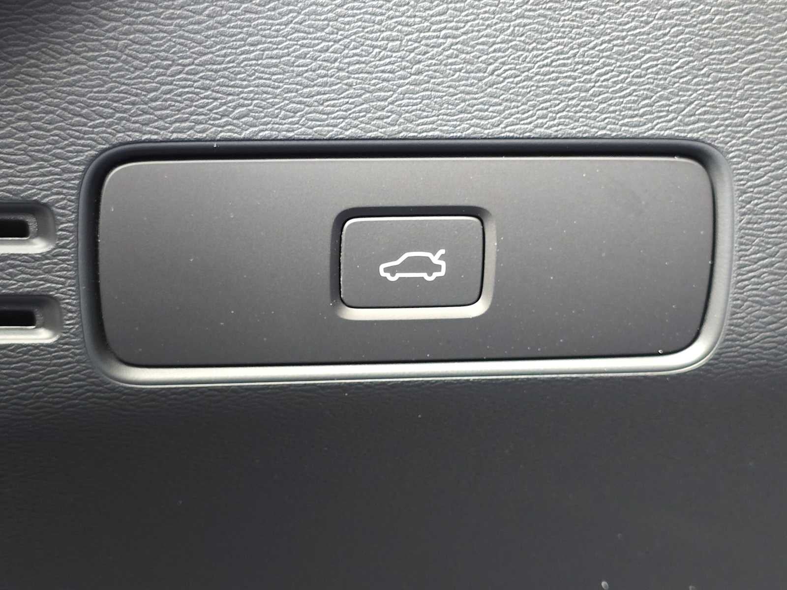2023 Volvo C40 Recharge Pure Electric Ultimate