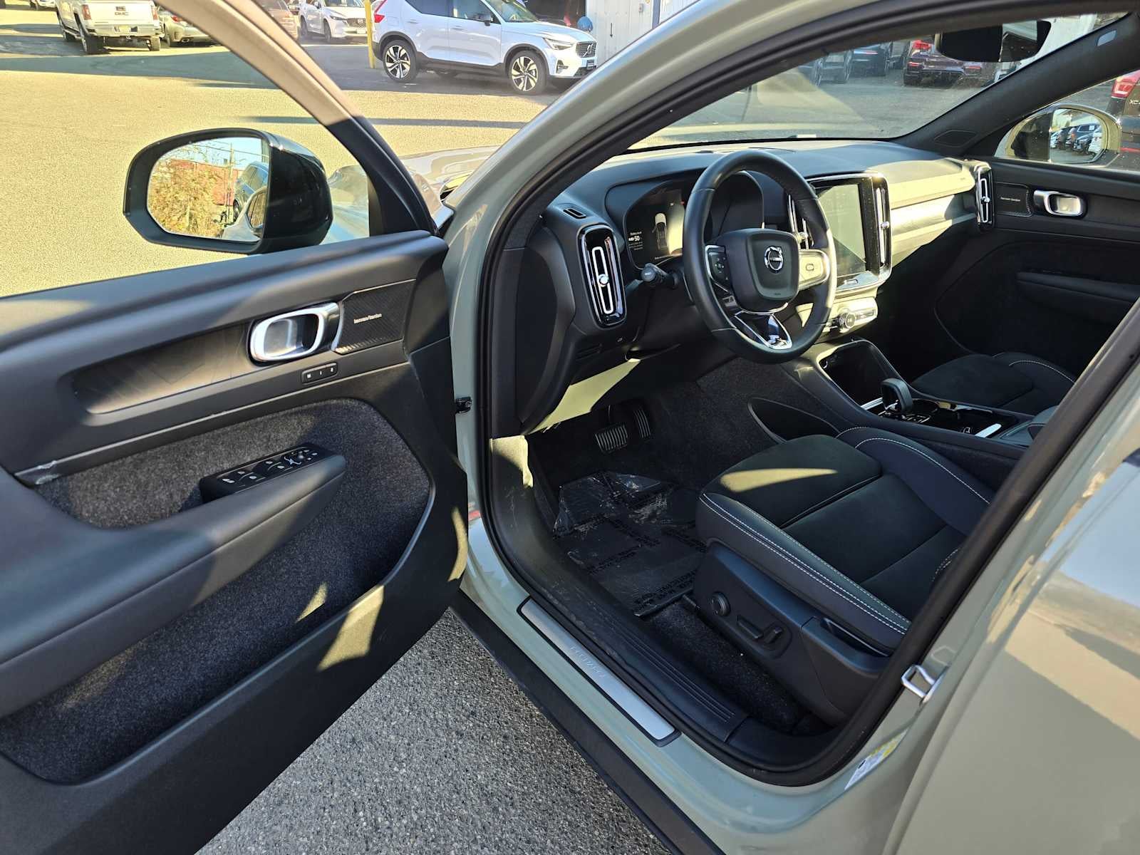 2023 Volvo C40 Recharge Pure Electric Ultimate