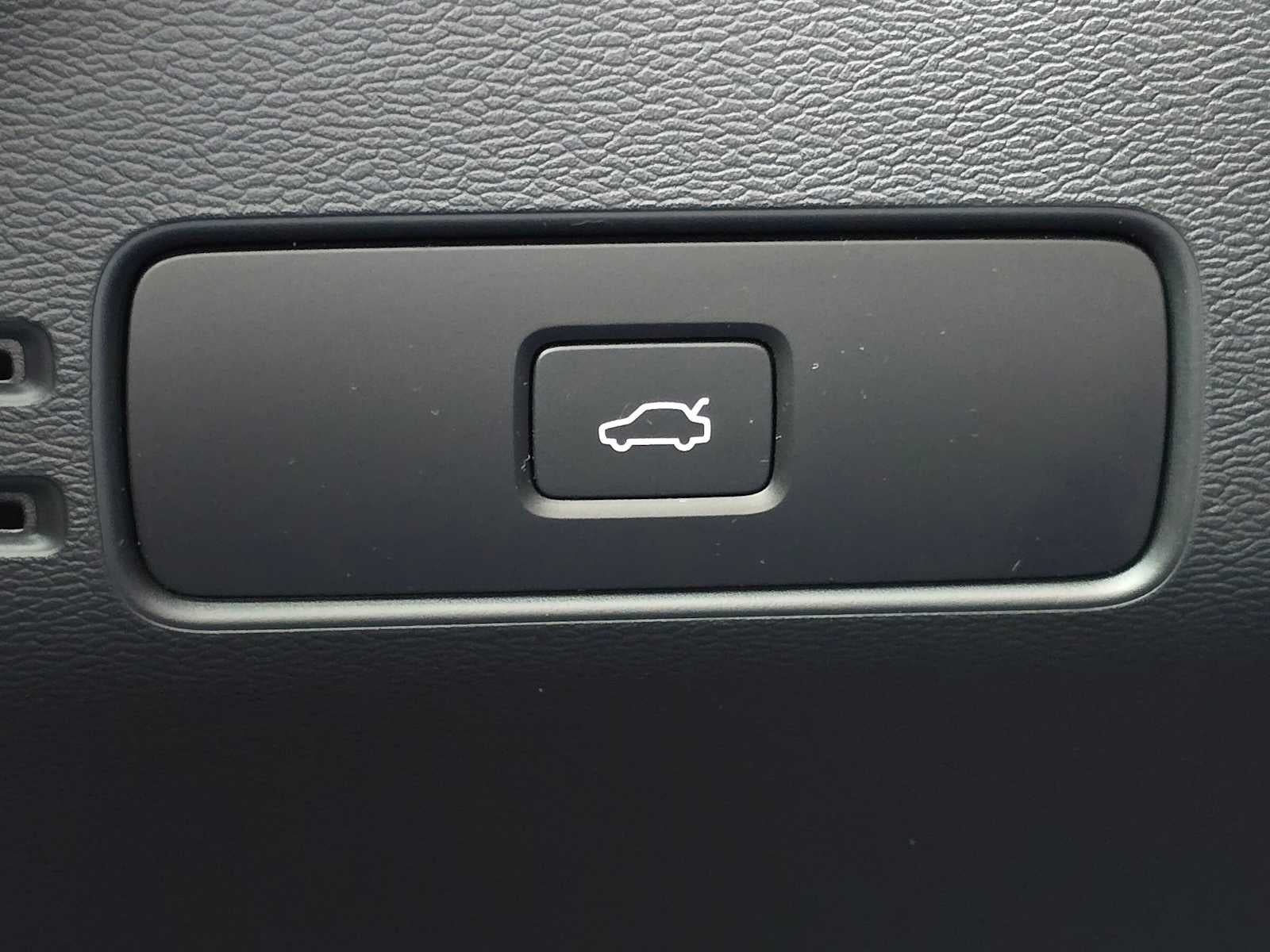 2023 Volvo C40 Recharge Pure Electric Ultimate