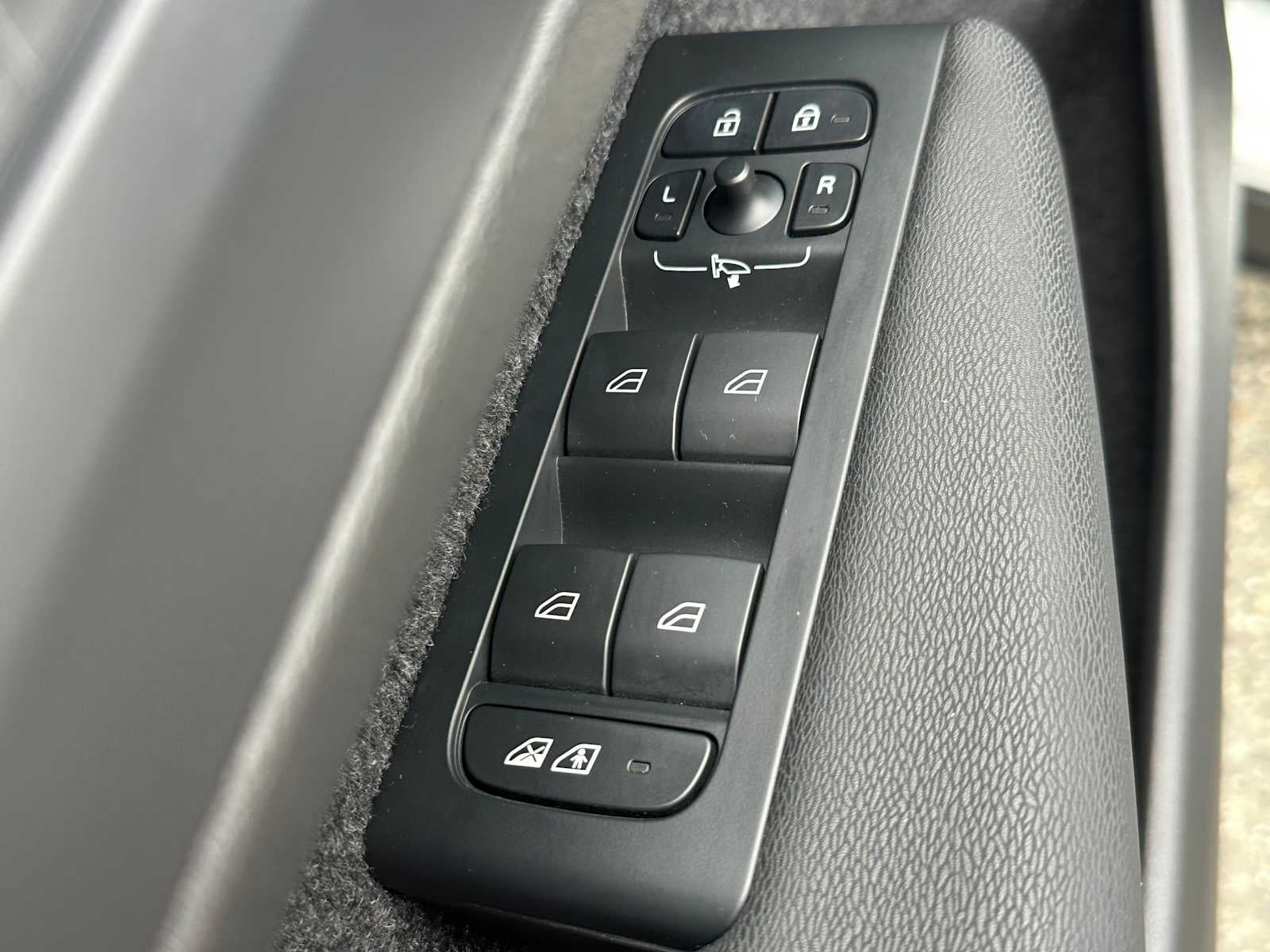 2023 Volvo C40 Recharge Pure Electric Ultimate