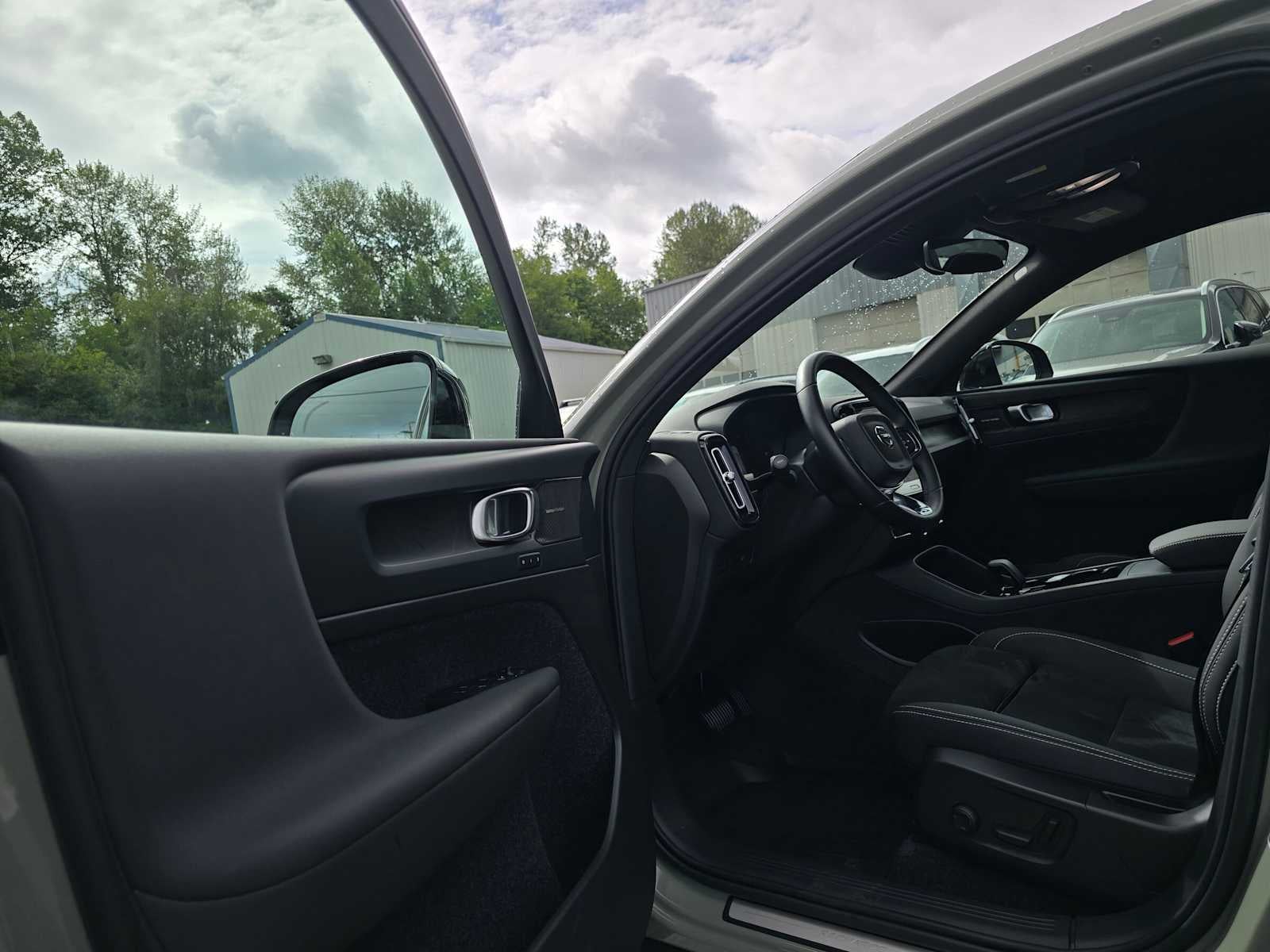 2023 Volvo C40 Recharge Pure Electric Ultimate